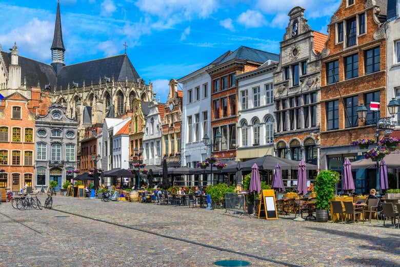 Admire the charming city of Mechelen