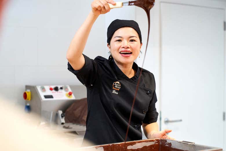 Immerse yourself in the world of Belgian chocolate